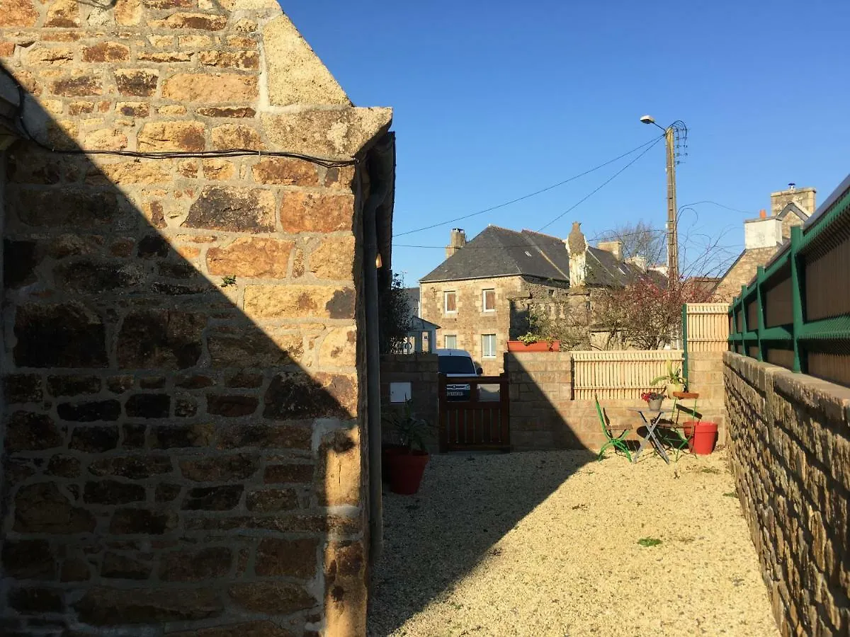 Jolie Maison Bourg De Penvenan Villa